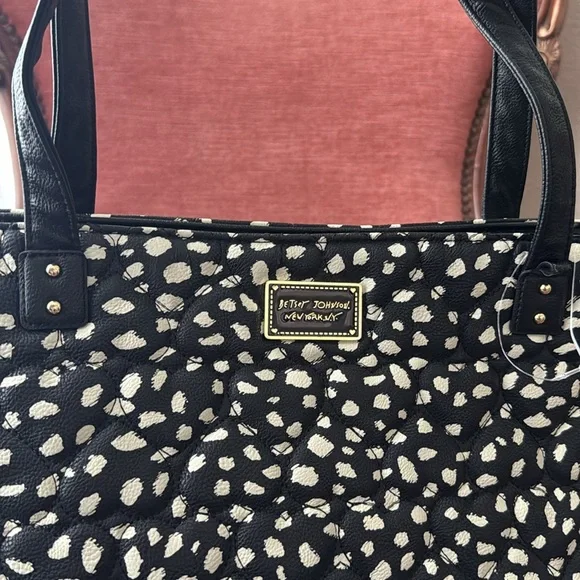 Betsey Johnson NY Black White Dot Quilted Vegan Leather Large Tote Bag Purse - Picture 2 of 11
